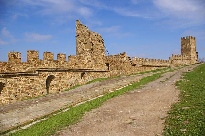  Вежа Лукіні ді Фієскі графа Лаванья 