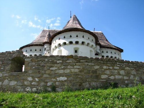 Pokrovskaya church-castle