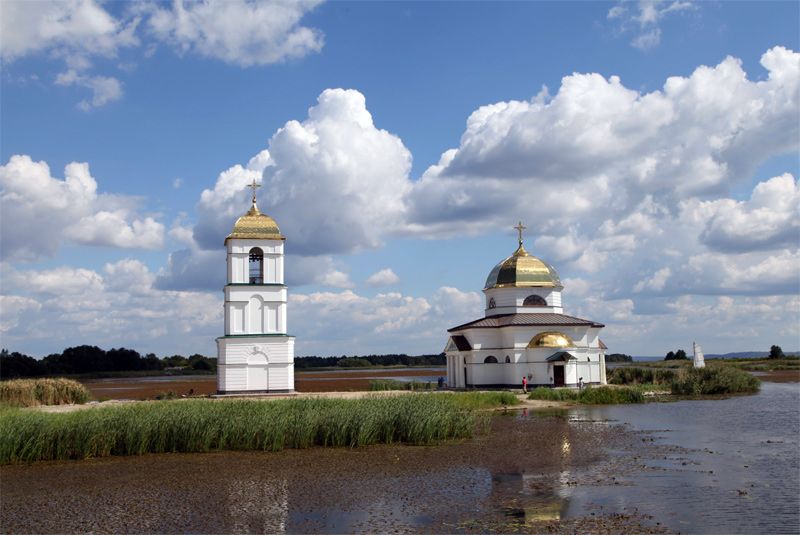 Затопленная церковь, Ржищев