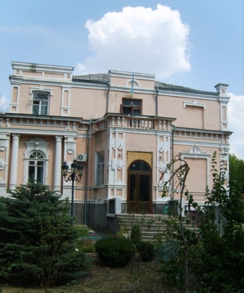 Будинок Янцена, Орєхов