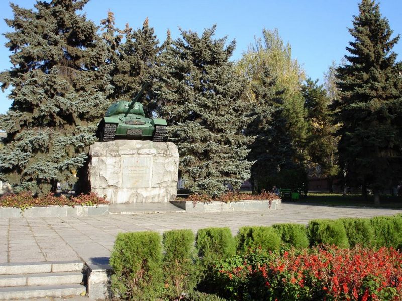 Памятник танку Т-34, Запорожье