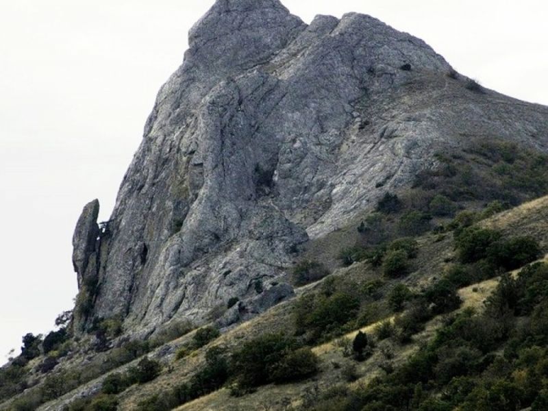 Гора Жаба (Бака-Таш)