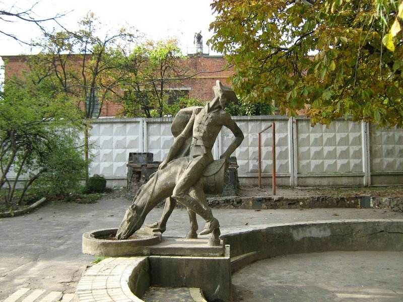 Monument-fountain to Baron Munchausen
