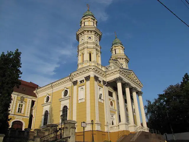 Крестовоздвиженский кафедральный собор, Ужгород
