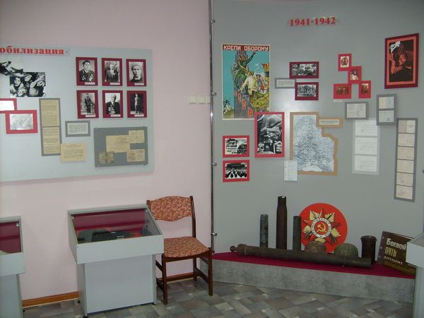  Museum of Local Lore, Stanichno-Luganskoye 