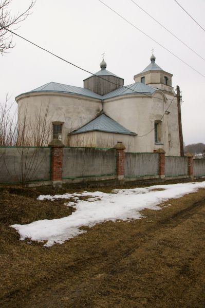 Покровская церковь-замок, Шаровка