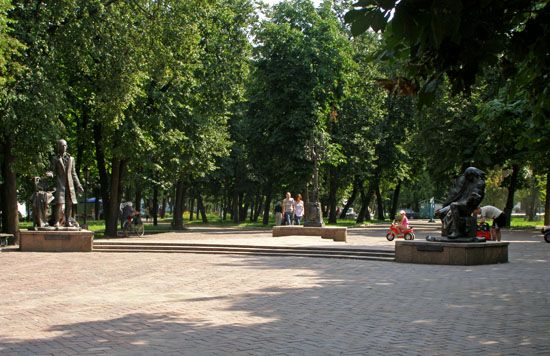 Центральный парк, Глухов