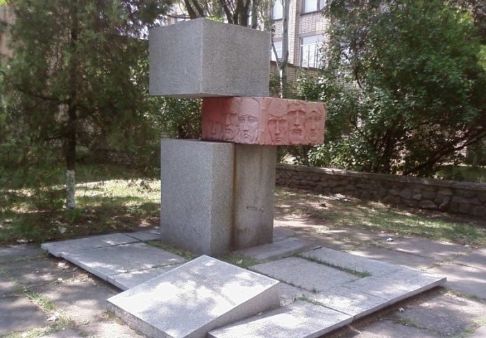 Monument to the Red Army soldiers, Berdyansk