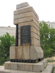  Monument to the heroes of the ship 