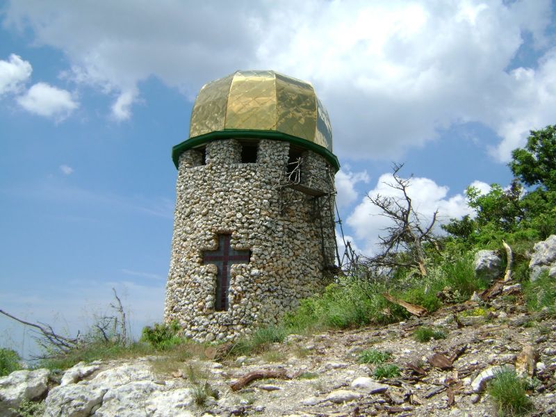 Печерний монастир« Шулдан »