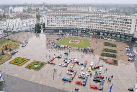 Майдан Незалежності, Суми