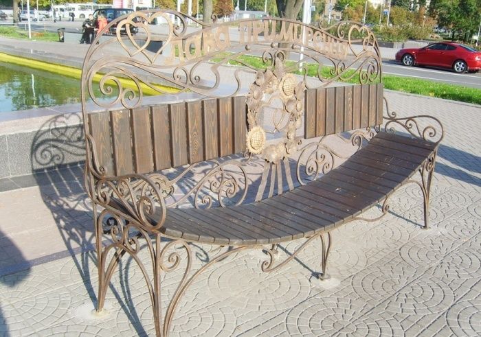 Reconciliation bench, Zaporozhye