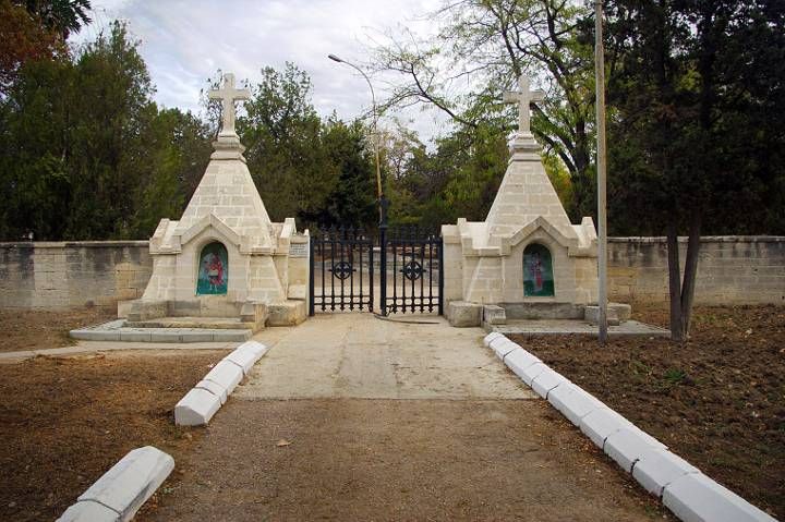 Brotherly Cemetery, Sevastopol