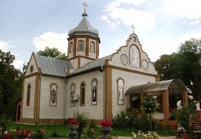 Храм Св. Серафима Саровського, Драбів