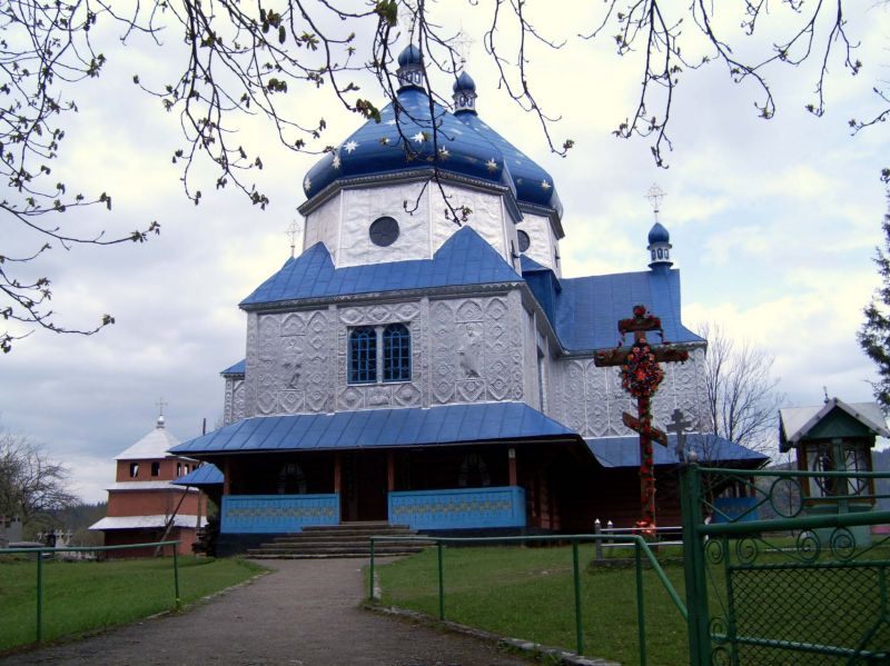 Церква Св. Параскеви, Космач