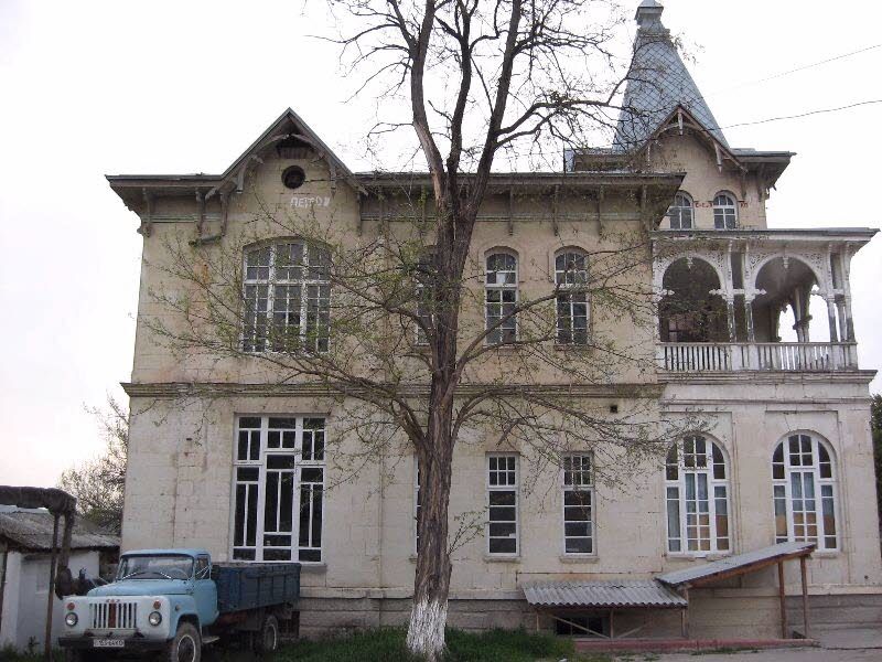 The Govorov Manor
