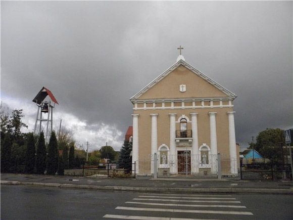 Petropavlovsk church, Yarmolinians