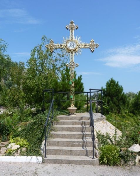  Panteleimon Temple, Berdyansk 