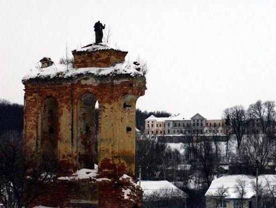 Кармелитский монастырь, Вишневец