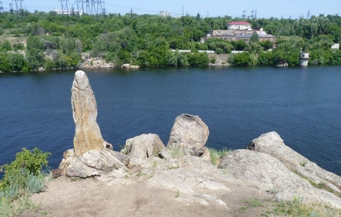 Probable place of the death of Prince Svyatoslav, Khortyts