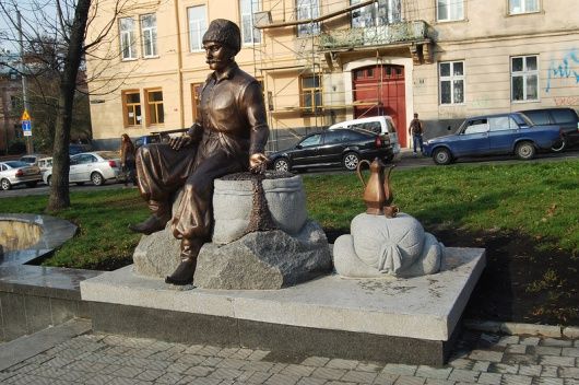 Пам'ятник Ю. Кульчицькому