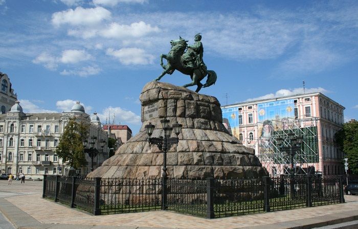 Памятник Богдану Хмельницкому, Киев