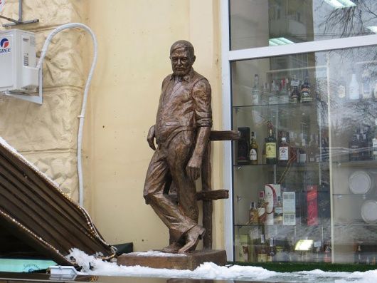 Monument to Ernest Hemingway