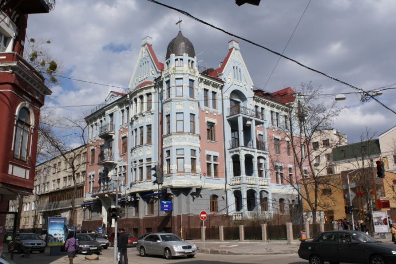 Pitre's apartment house in Kharkov
