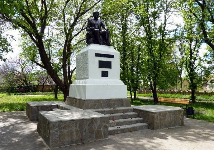 The Monument of Shevchenko in Dikanka