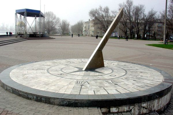Солнечные часы, Бердянск