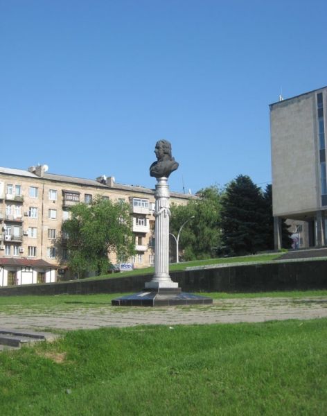 Monument to Carlos Gascoigne, Lugansk