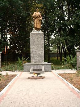 Memorial of Eternal Glory, Oposhnya