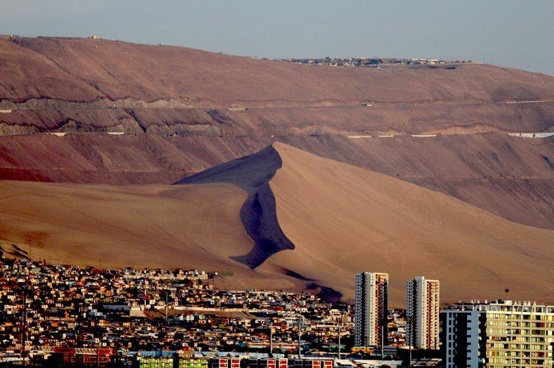 Холм дракона - самая большая городская песчаная дюна