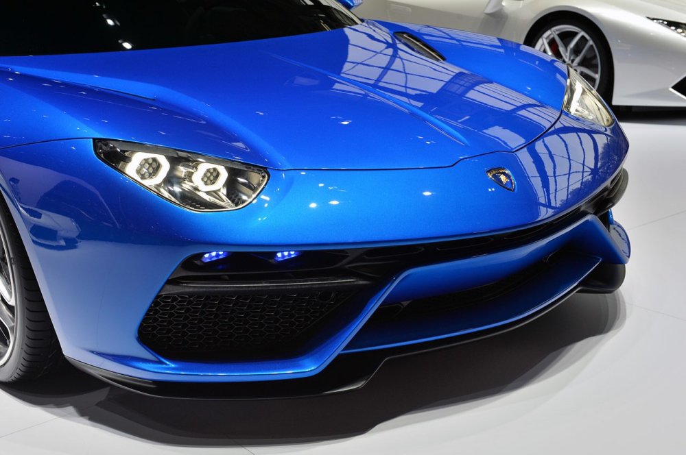 Lamborghini Asterion LPI 910-4: the first hybrid and quiet