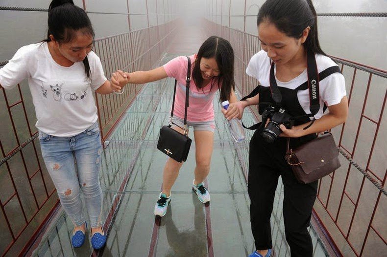 Transparent suspension bridge in China