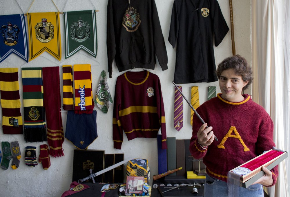 The world's largest collection of souvenirs of the Harry Potter universe