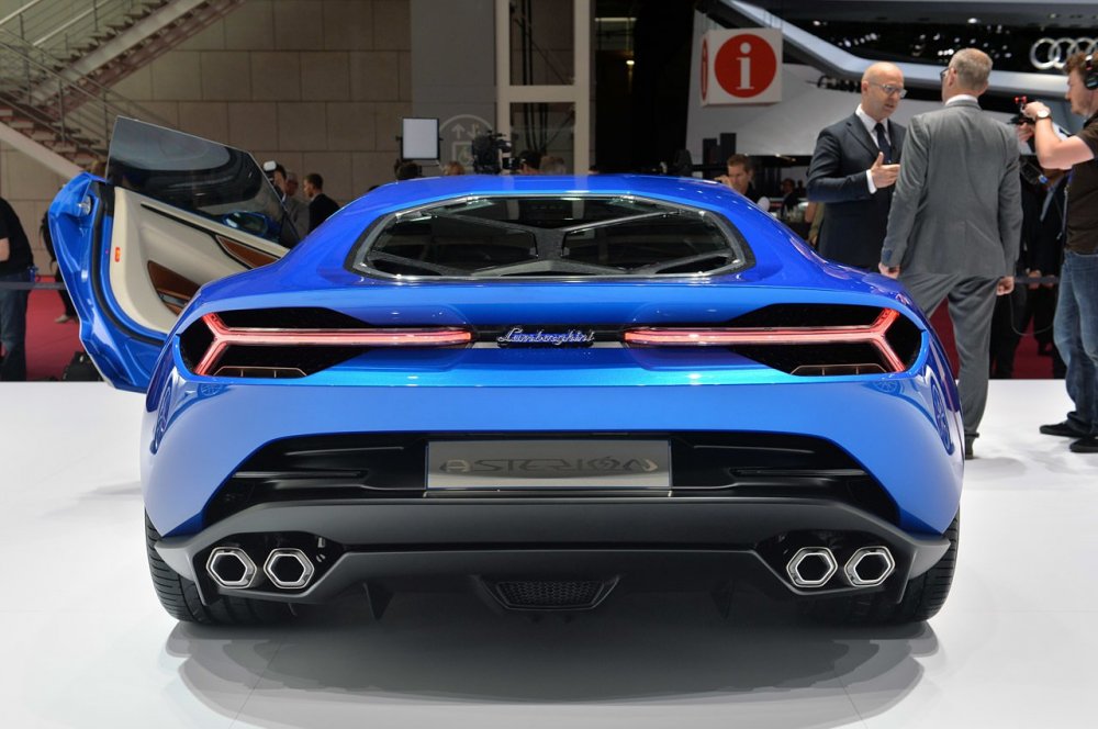 Lamborghini Asterion LPI 910-4: первый гибридный и тихий