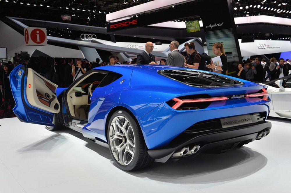 Lamborghini Asterion LPI 910-4: первый гибридный и тихий