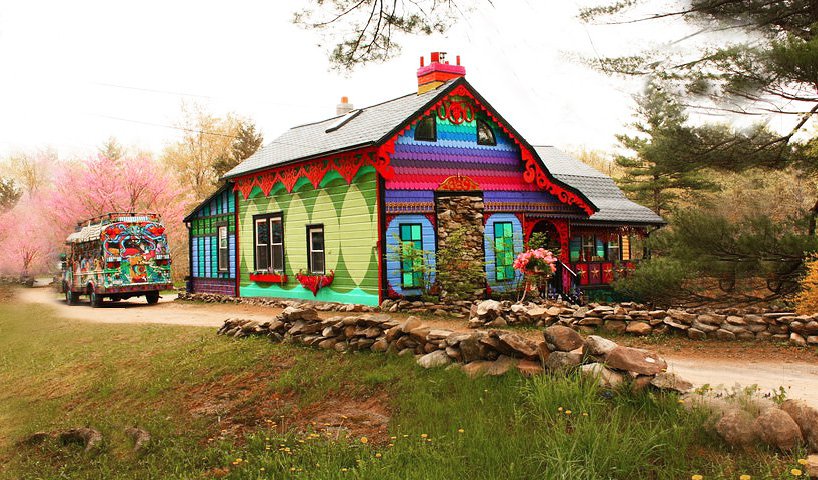 Psychedelic House in New York State