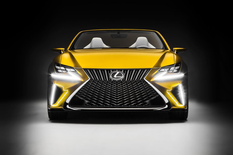 Lexus LF-C2: золотий і зовсім без даху