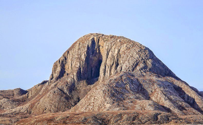Torgatten - mountain with a hole inside
