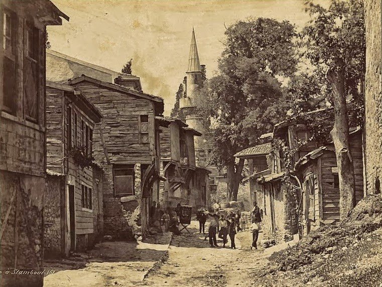 Journey through Istanbul of the XIX century