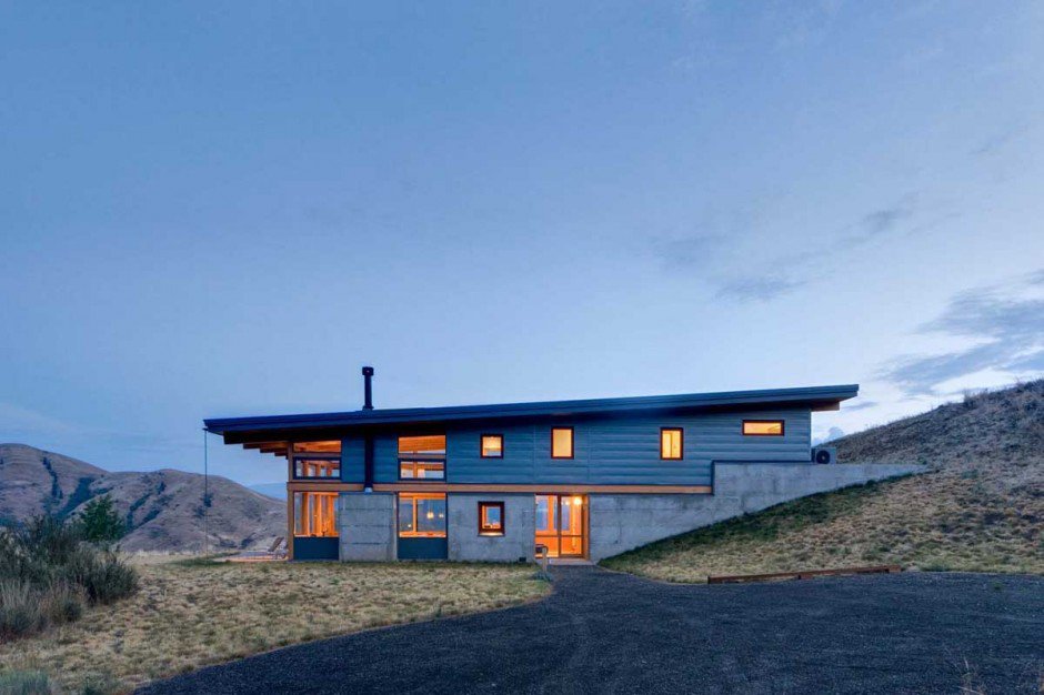 Nahahum Canyon House - an unusual house in the canyon