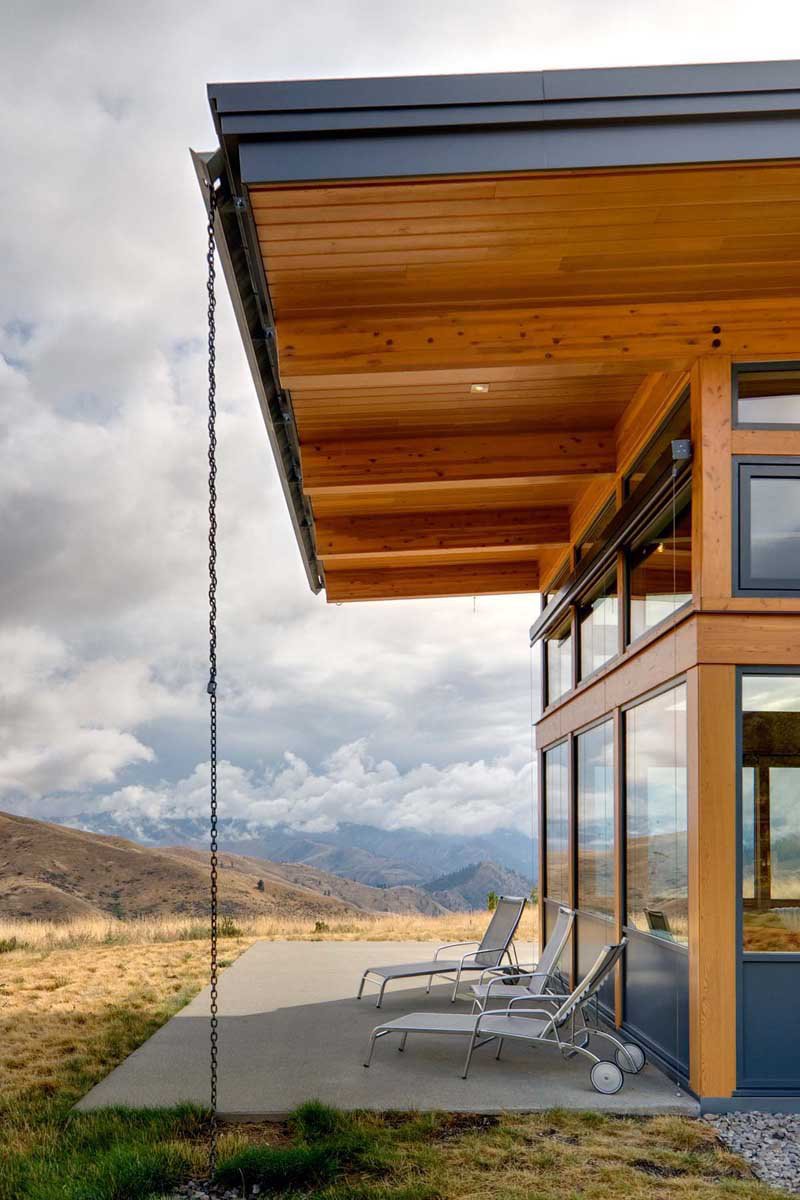 Nahahum Canyon House - an unusual house in the canyon