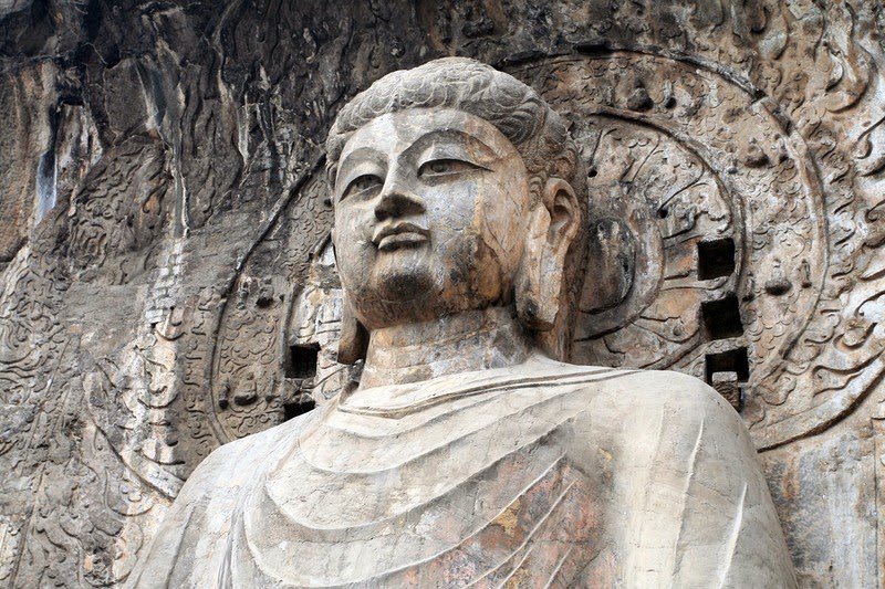 Longmen - stone caves at the Dragon Gate