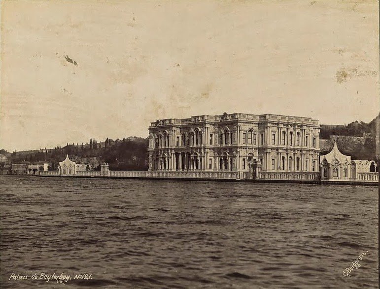 Journey through Istanbul of the XIX century