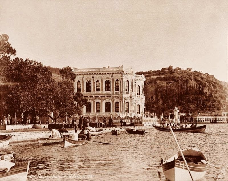 Journey through Istanbul of the XIX century