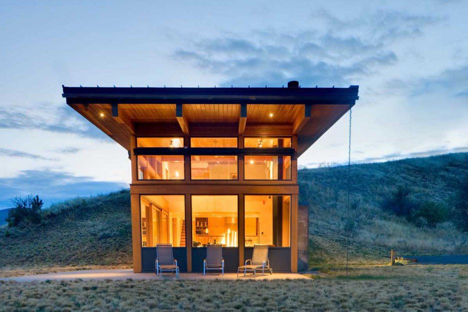 Nahahum Canyon House - an unusual house in the canyon