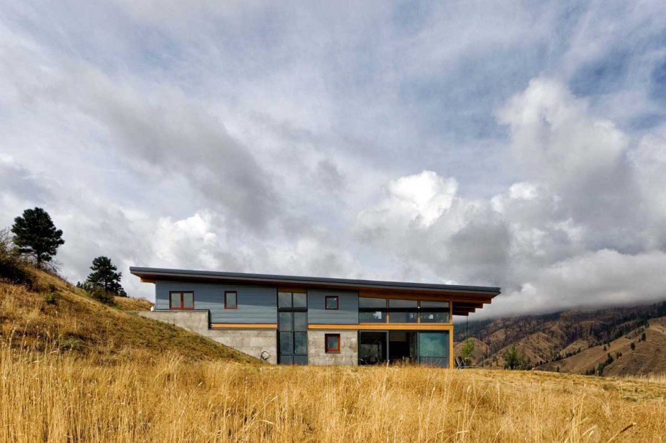 Nahahum Canyon House - an unusual house in the canyon