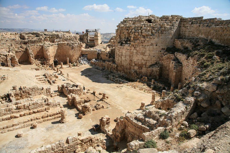 Herodion: the palace and tomb of Herod
